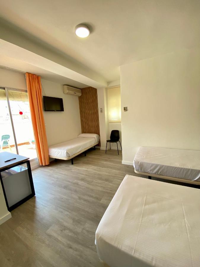 Hotel Victoria Centro อัลมูเญการ์ ภายนอก รูปภาพ
